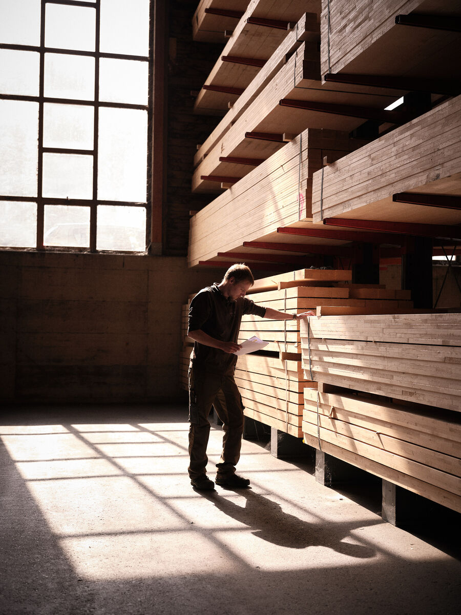 Industriefotografie mit Seele – Menschen, Maschinen & Emotionen im Einklang